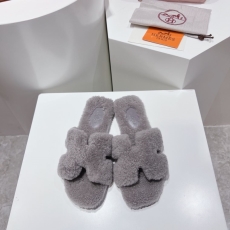 Hermes Slippers